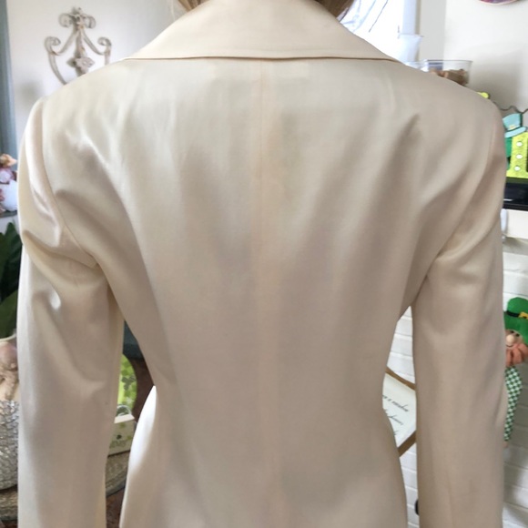Tahari jacket - Picture 3 of 5